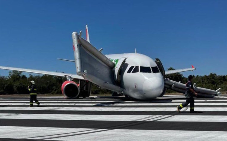 Avión de Viva Aerobús sufre accidente en Puerto Vallarta