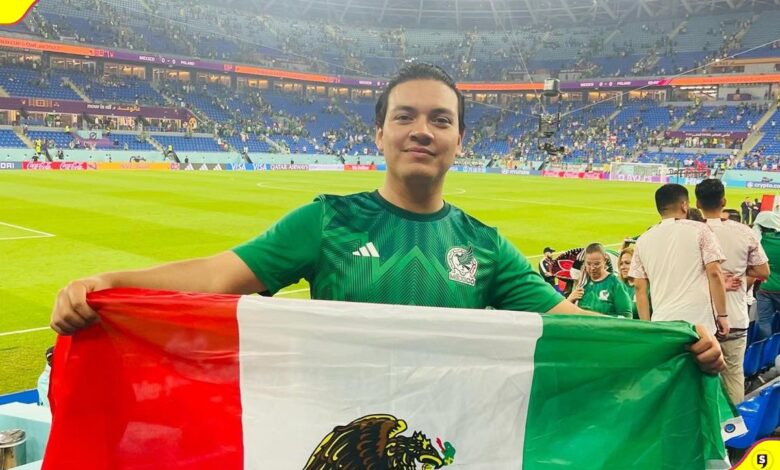 El sindico de Actopan lució muy feliz en el Mundial de Qatar 2022. Fotografía: Facebook Alejandro Chapey