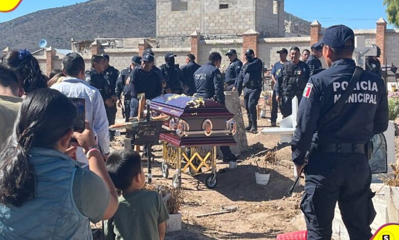 Rinden homenaje a policía de Pachuca que falleció tras ser atropellado. Fotografía: Subrayado