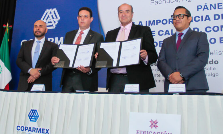 Firman convenio SEPH y COPARMEX