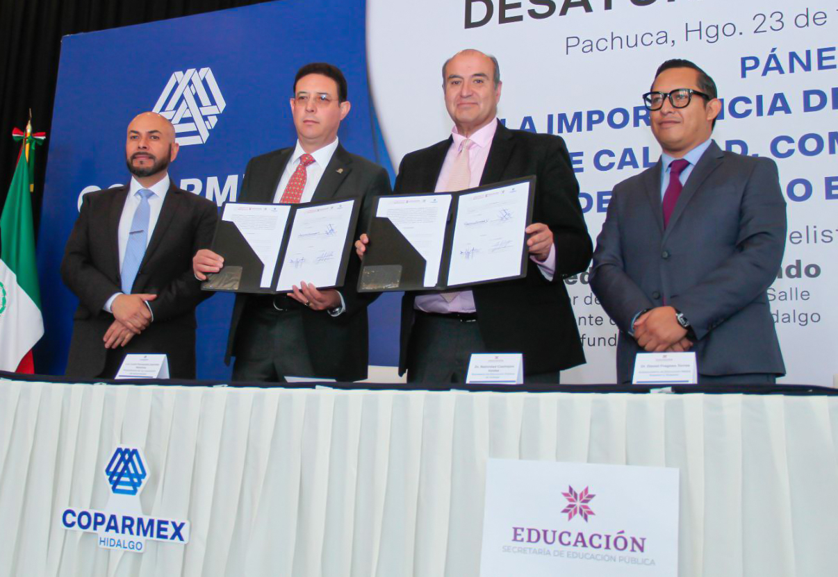 Firman convenio SEPH y COPARMEX