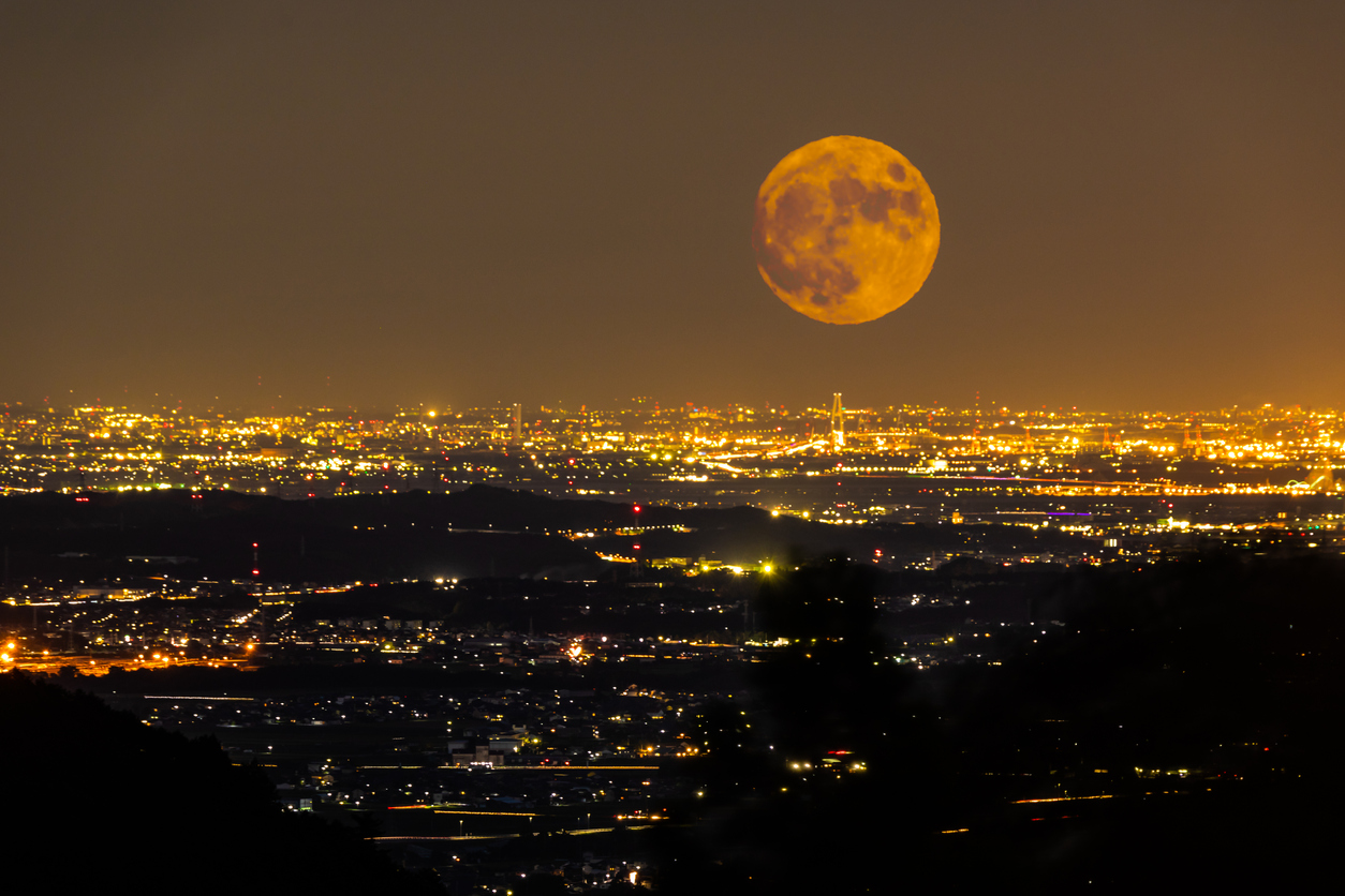 Luna de gusano
