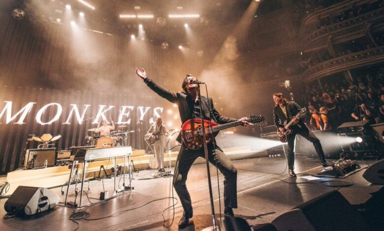 ARCTIC MONKEYS 2023