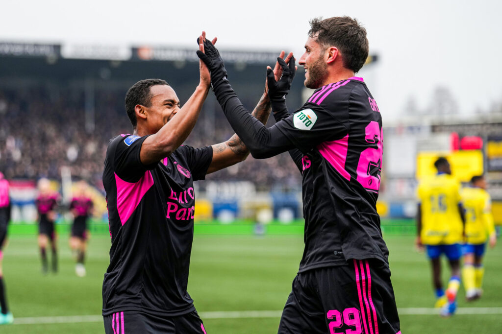 Tuzos domingo liga holandesa