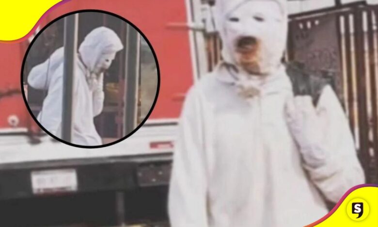 hombre de blanco de Coacalco