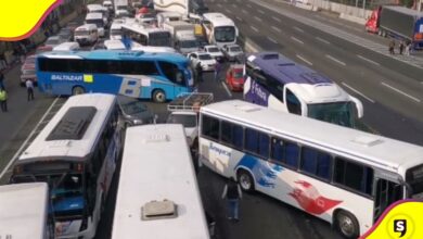 Transportistas bloquean la México-Pachuca