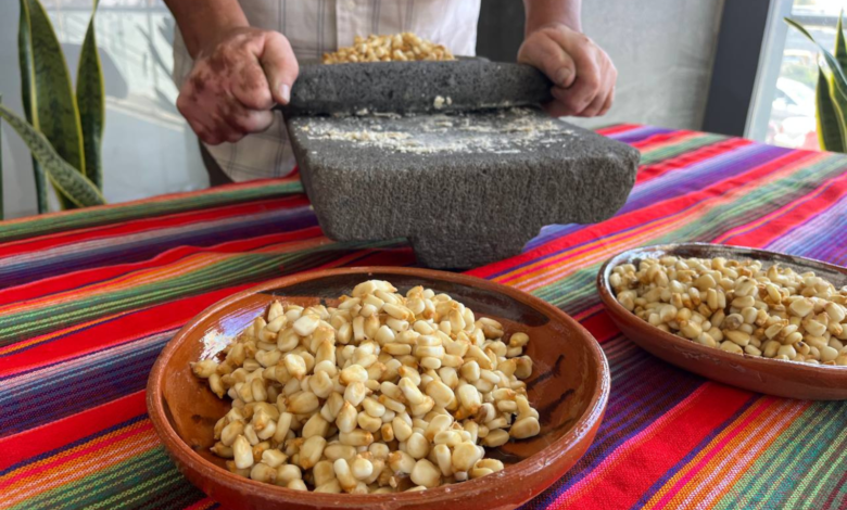 Concurso de Molenderas de Metate