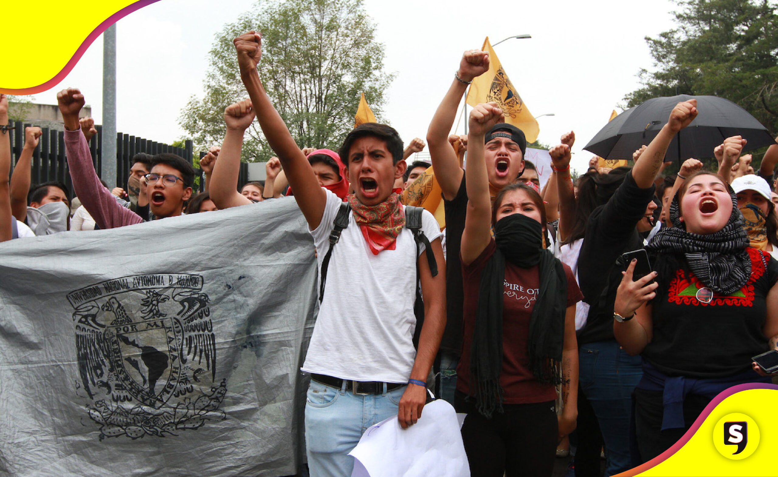 Alumnos de la UNAM marcha Naucalpan