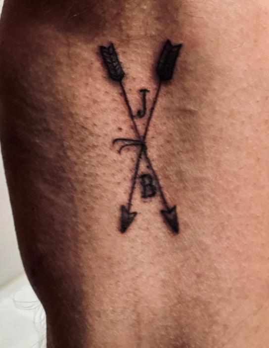 Celebridades tatuaron pareja