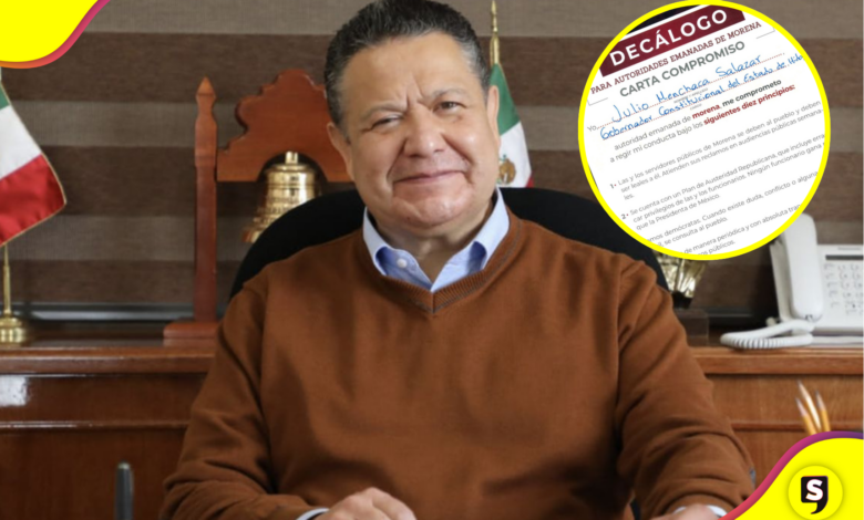 Julio Menchaca firma decálogo de Morena