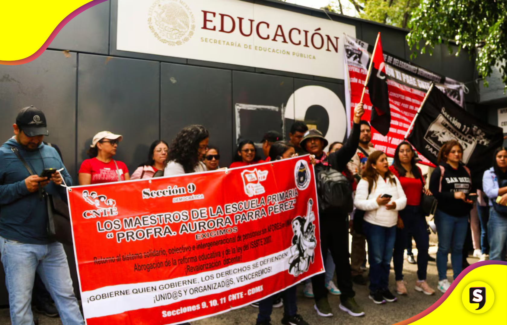 Un conductor embistió a manifestantes de la CNTE durante protestas en CDMX