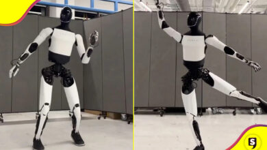 robot Optimus break dance