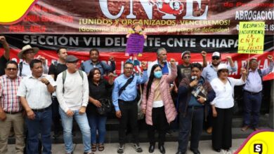 CNTE y Segob retoman diálogo, pero el plantón en el Zócalo no se levanta