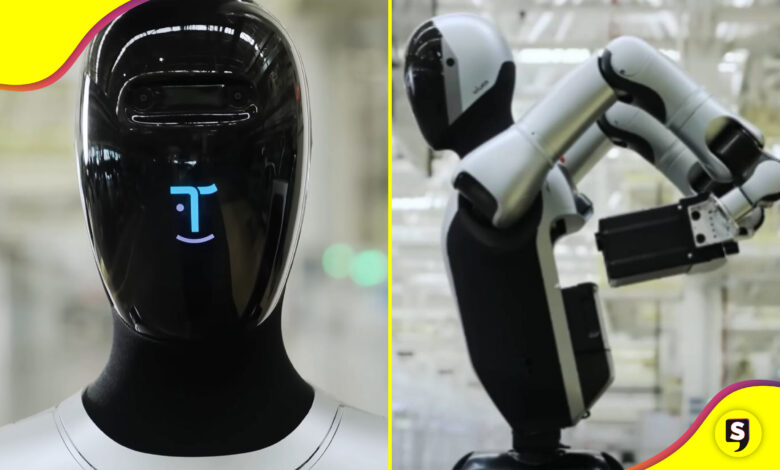 Walker S2 robot