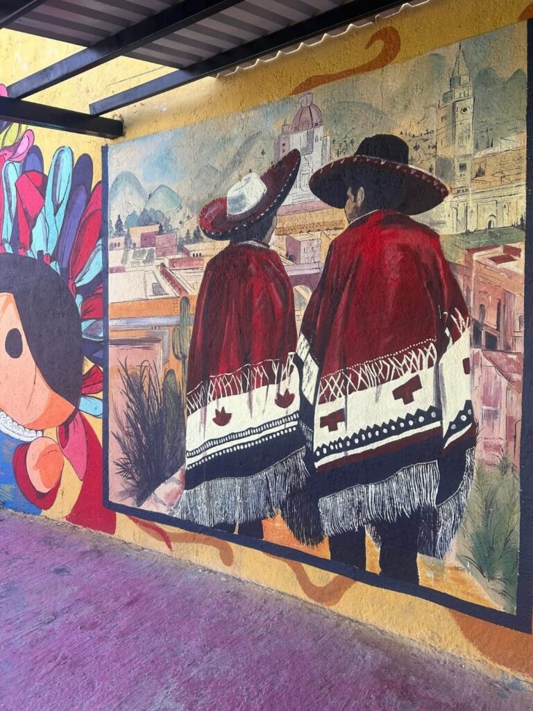 SubrayadoMx - Carmina Orta, la artista detrás del gran mural de la Feria de Tulancingo