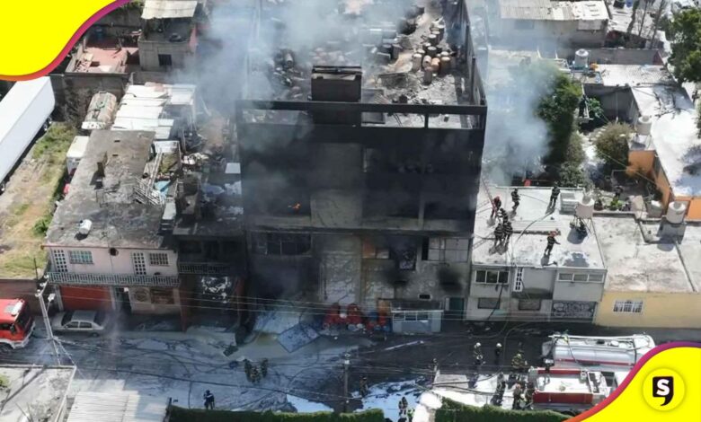 incendio en fábrica de colchones en Edomex