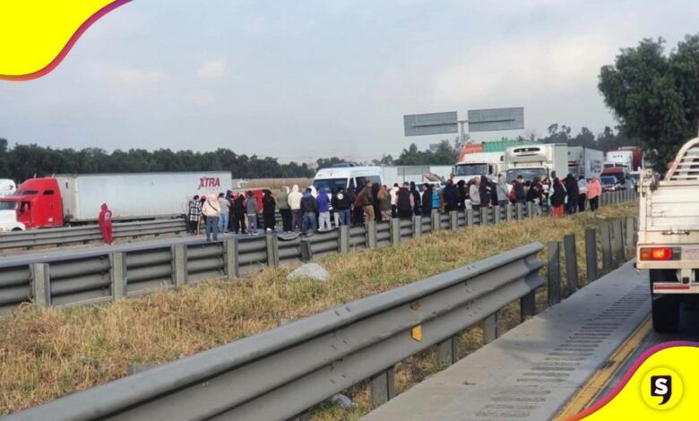 bloqueo autopista México-Querétaro