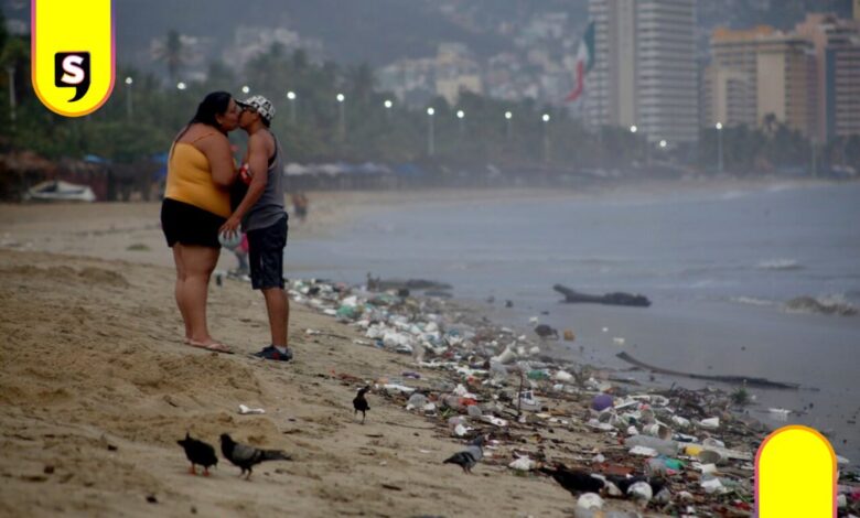 playa contaminada Semana Santa