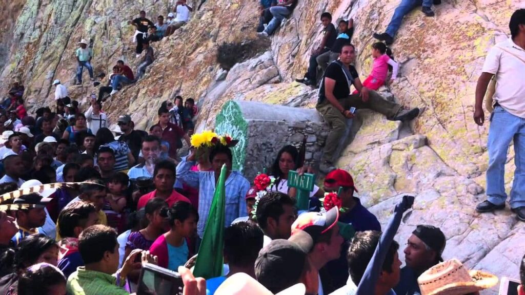 Fiesta de la Santa Cruz en Bernal