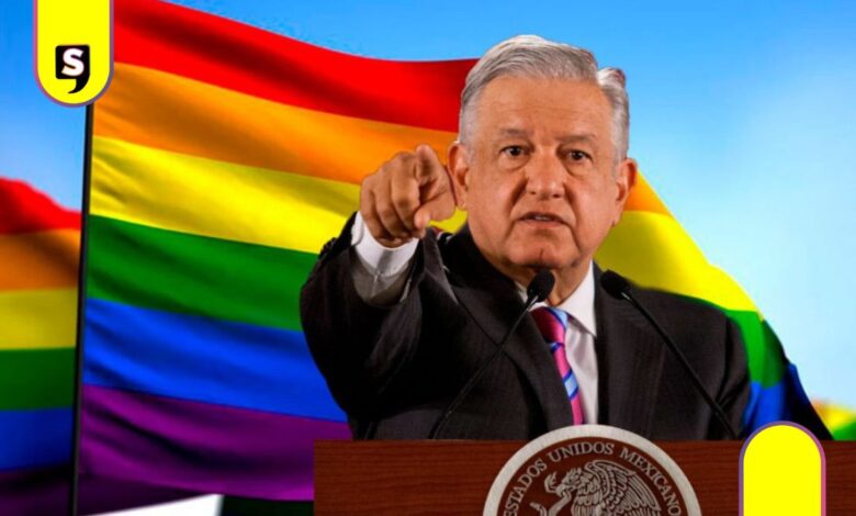 AMLO gay