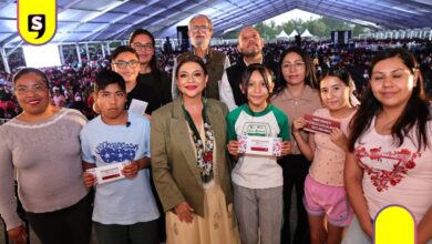 Gobierno de CDMX útiles y uniformes