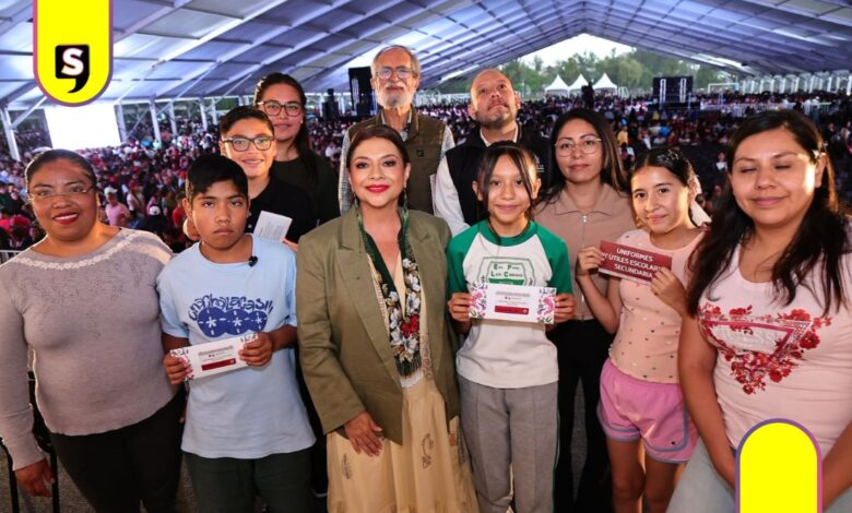 Gobierno de CDMX útiles y uniformes