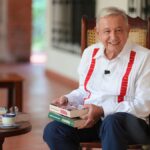 AMLO reaparece desde Palenque y presenta su nuevo libro
