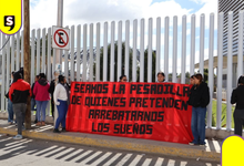 Normalistas de El Mexe exigen mesa de negociación con Educación