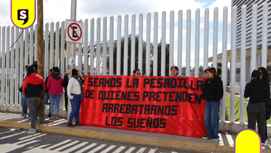 Normalistas de El Mexe exigen mesa de negociación con Educación
